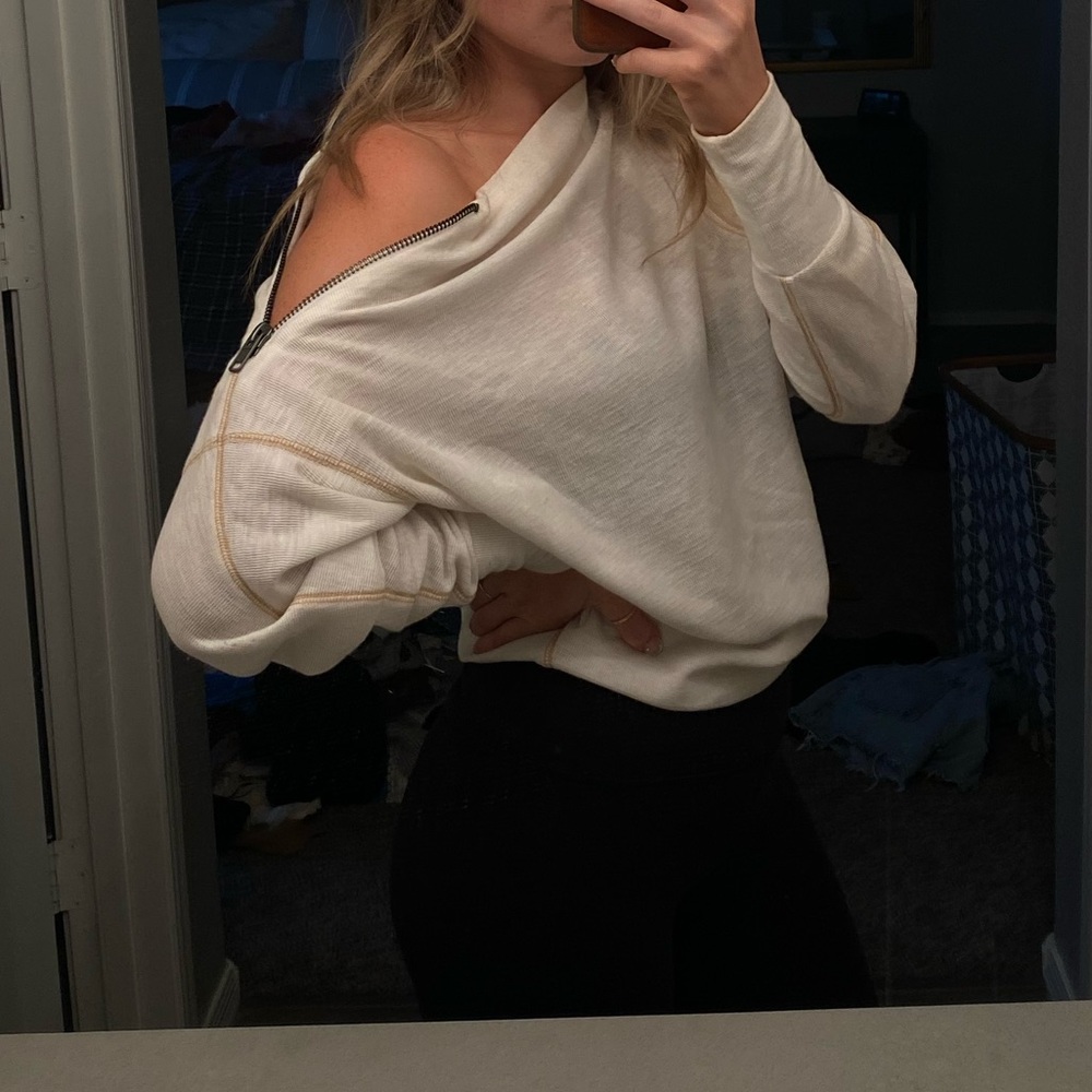 FREE PEOPLE ZIP SHOULDER SWEATER